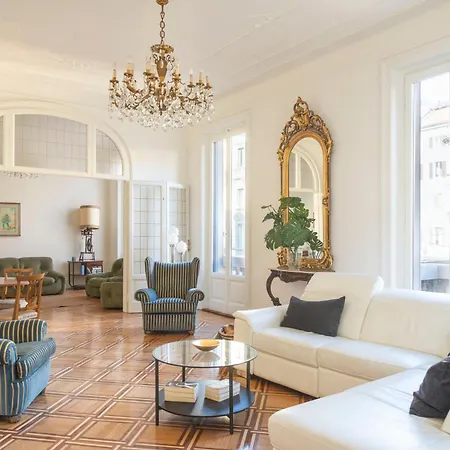 Navigli Harmony Flat, Beautiful & Bright Apartment, 3 Bdr Apartment